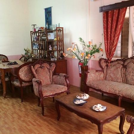 Ysabelle Mansion Bed & Breakfast Puerto Princesa Bagian luar foto