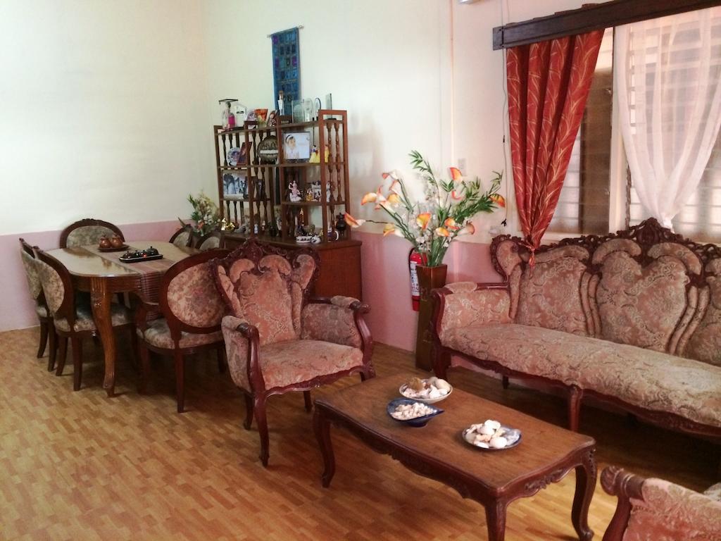 Ysabelle Mansion Bed & Breakfast Puerto Princesa Bagian luar foto