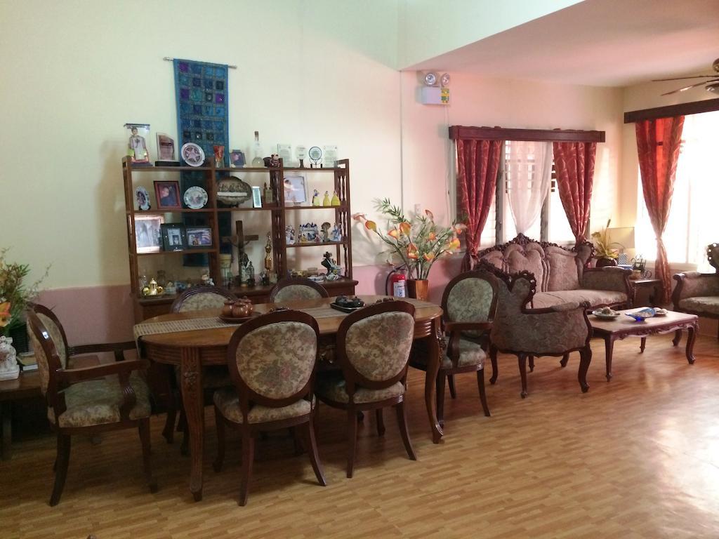 Ysabelle Mansion Bed & Breakfast Puerto Princesa Bagian luar foto