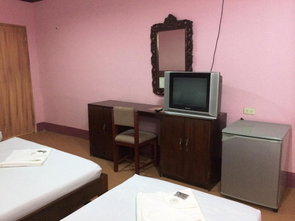 Ysabelle Mansion Bed & Breakfast Puerto Princesa Bagian luar foto