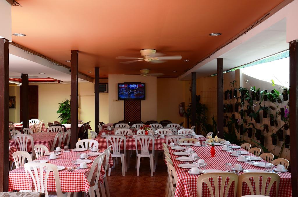 Ysabelle Mansion Bed & Breakfast Puerto Princesa Bagian luar foto