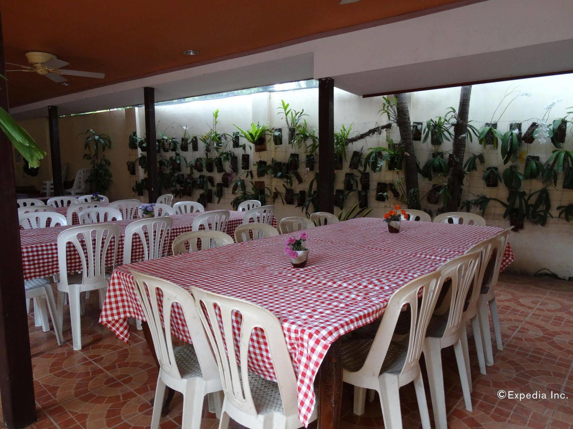 Ysabelle Mansion Bed & Breakfast Puerto Princesa Bagian luar foto